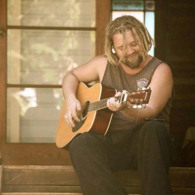 yungaburra sessions pub live music accommodation food